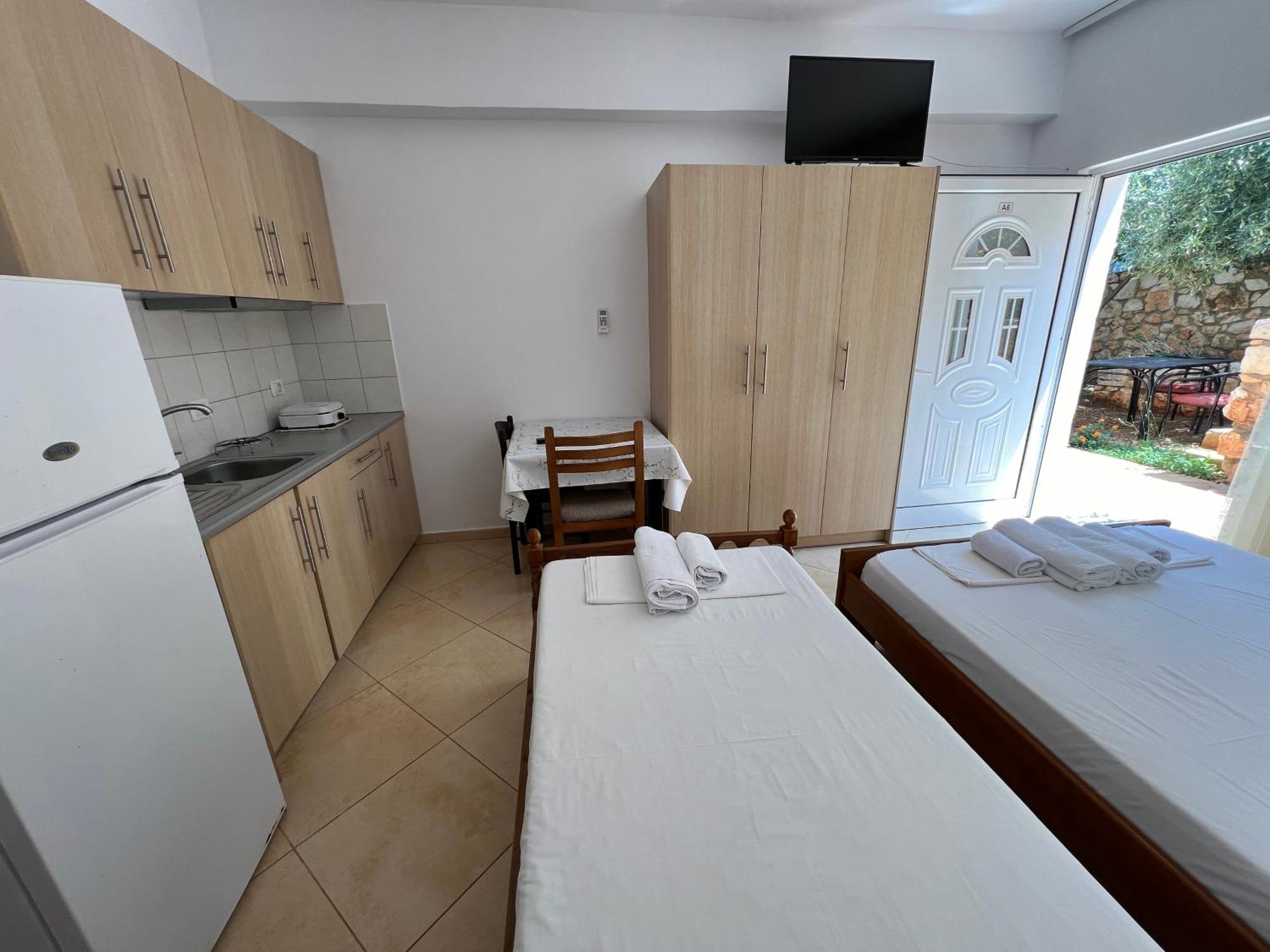 Vila Albi Εξαμίλιο Εξωτερικό φωτογραφία